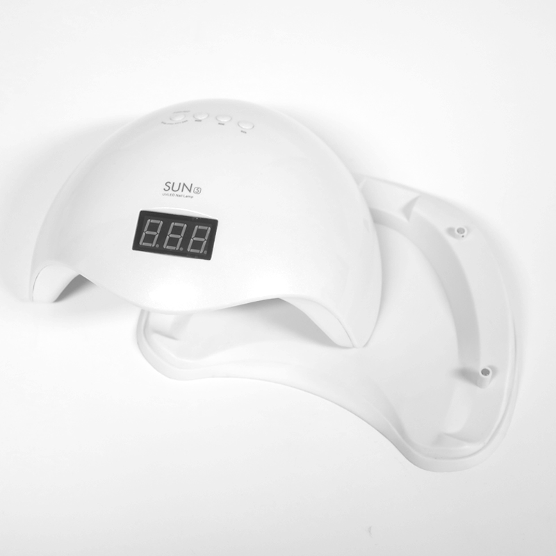 vysoušeč nehtů s odnímatelnou základnou